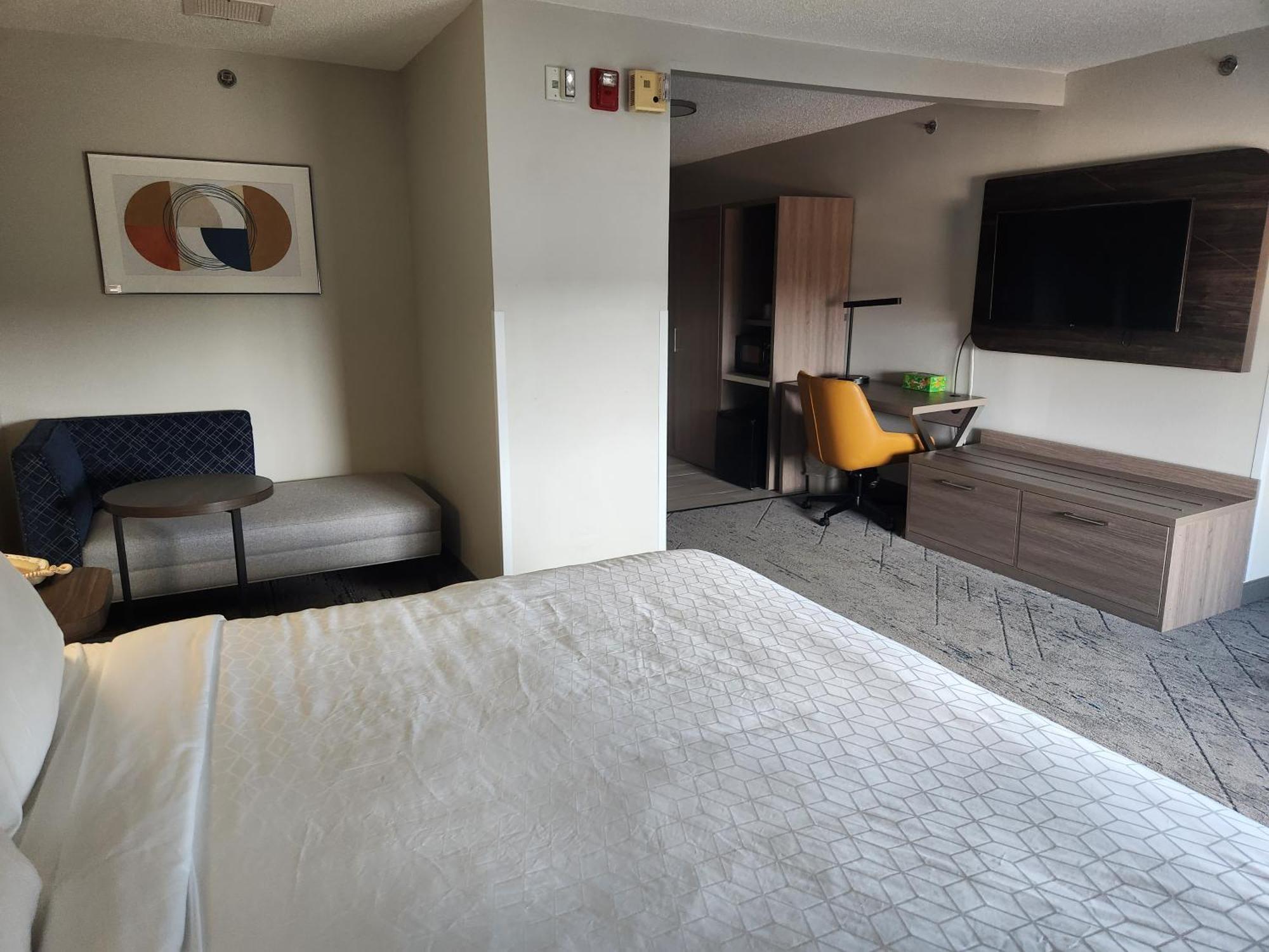 Holiday Inn Express & Suites Alliance By Ihg Esterno foto