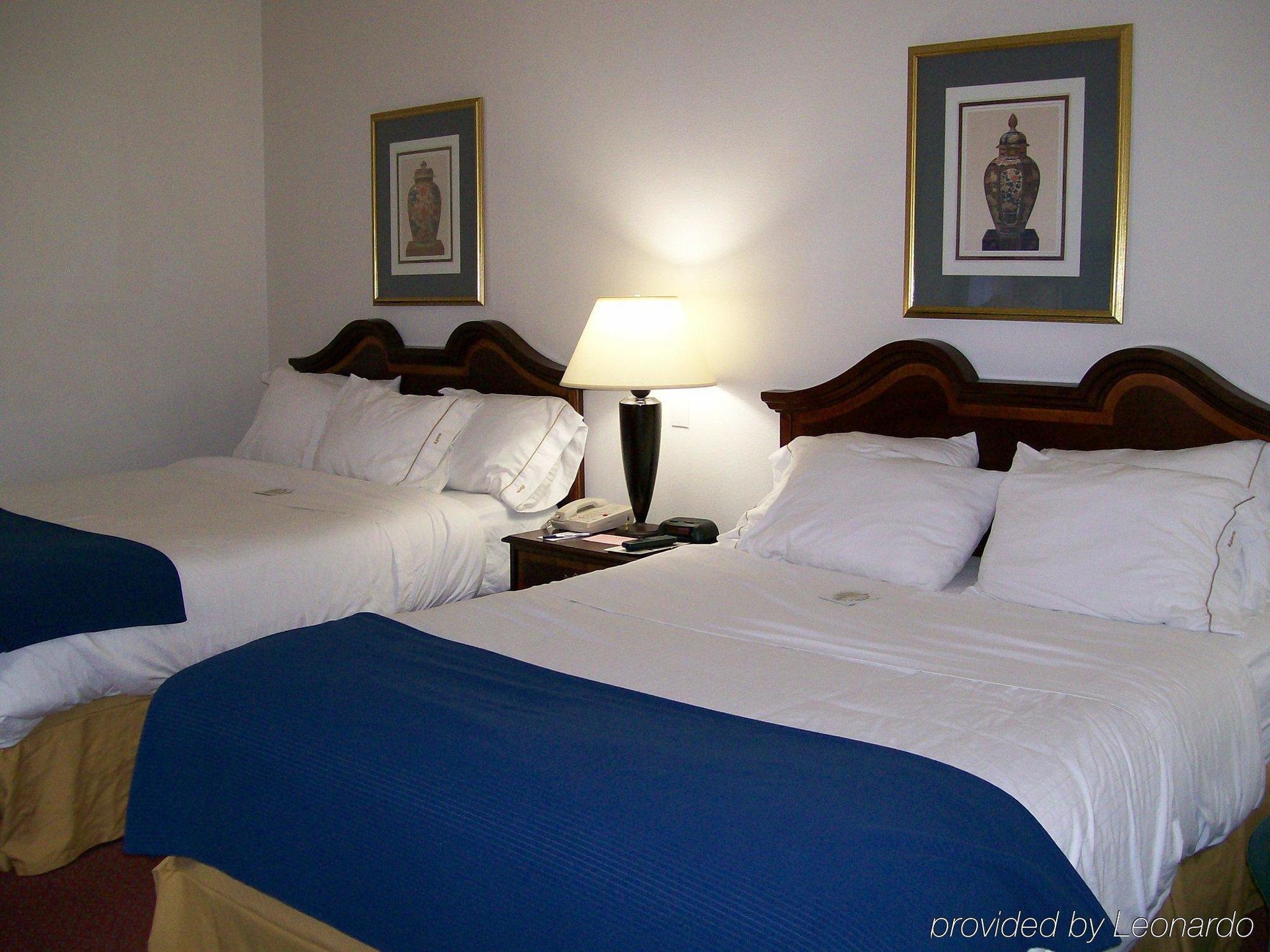 Holiday Inn Express & Suites Alliance By Ihg Esterno foto