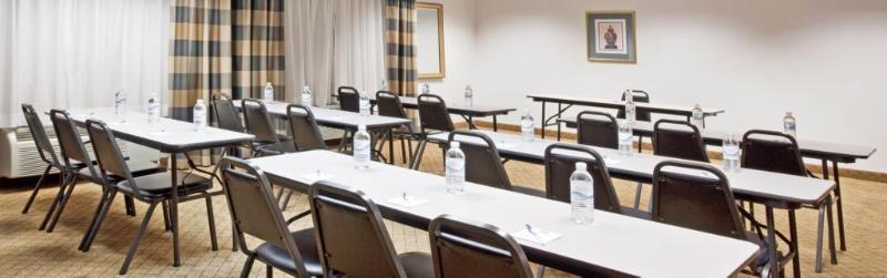 Holiday Inn Express & Suites Alliance By Ihg Esterno foto
