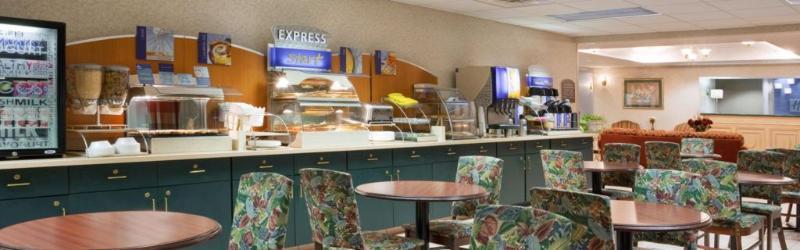 Holiday Inn Express & Suites Alliance By Ihg Esterno foto