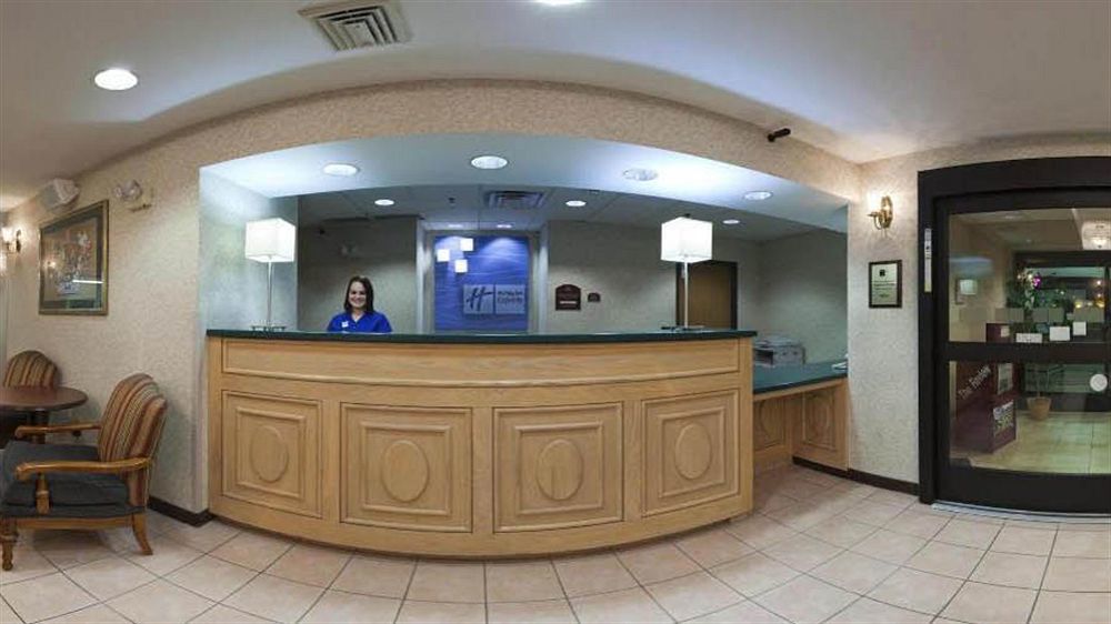 Holiday Inn Express & Suites Alliance By Ihg Esterno foto