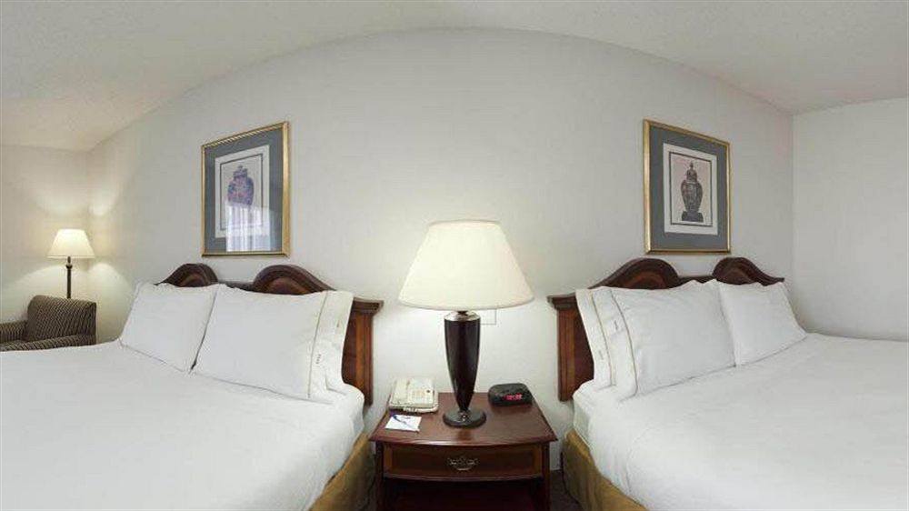 Holiday Inn Express & Suites Alliance By Ihg Esterno foto
