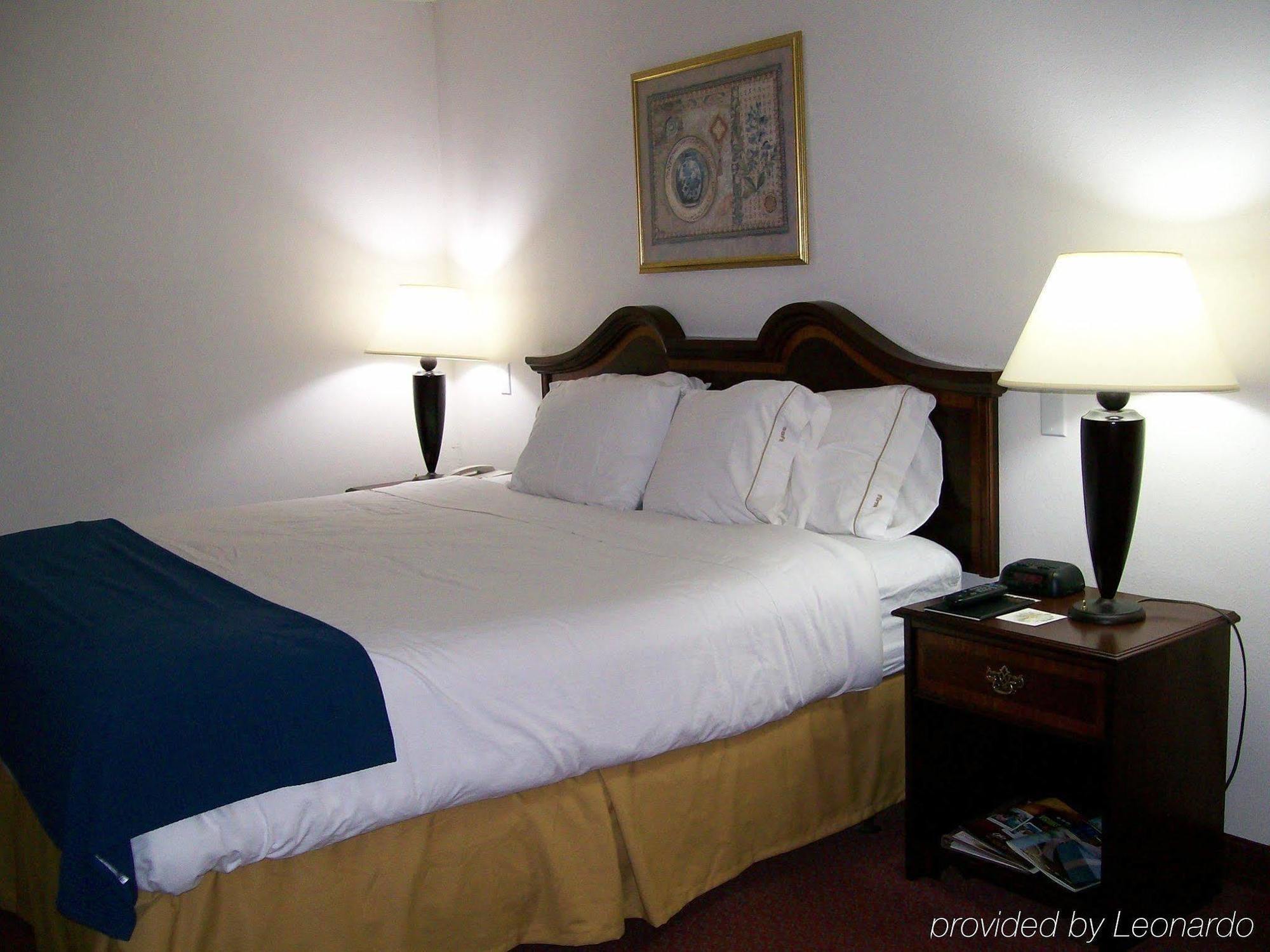 Holiday Inn Express & Suites Alliance By Ihg Esterno foto